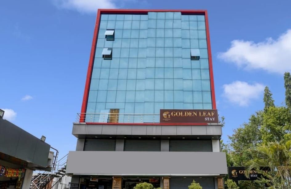 HOTEL GOLDEN LEAF